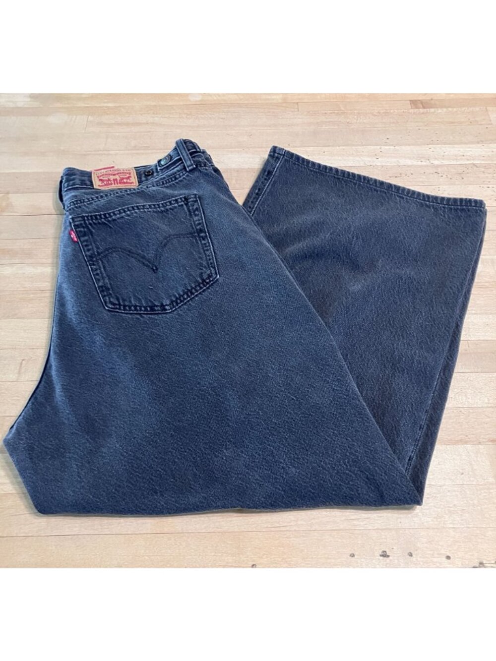Levi's Womens Cinch Baggy Wide Leg Jeans Size 33 X 26  (US 16) Black AN NWT - Picture 11 of 12